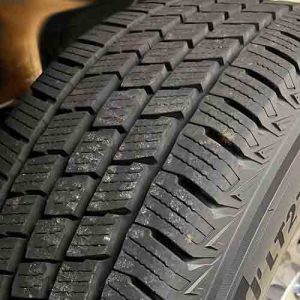 Gai lốp Kumho Crugen HT51