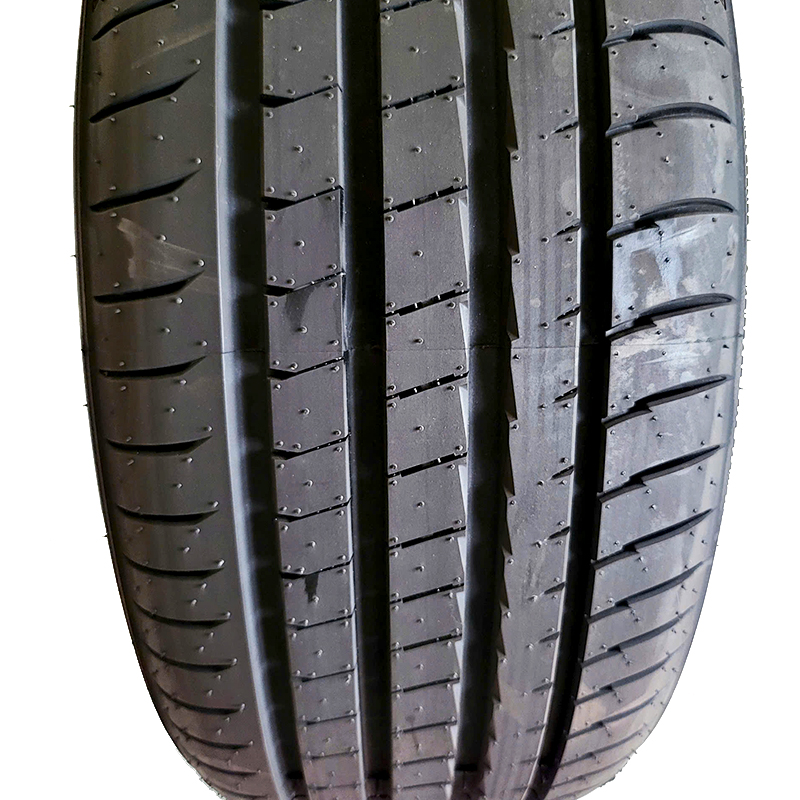 Gai lốp Zeetex SU5000 Max 235/60R18, bám đường và thoát nước hiệu quả