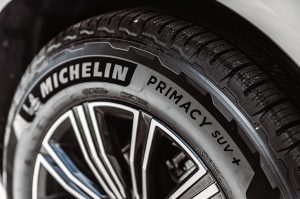 Lốp SUV Michelin Primacy SUV+ 265/65R17 112H lắp trên xe