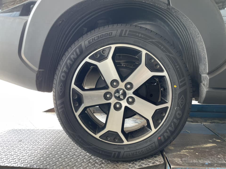 Lốp Otani EK3000 lắp trên xe Xpander